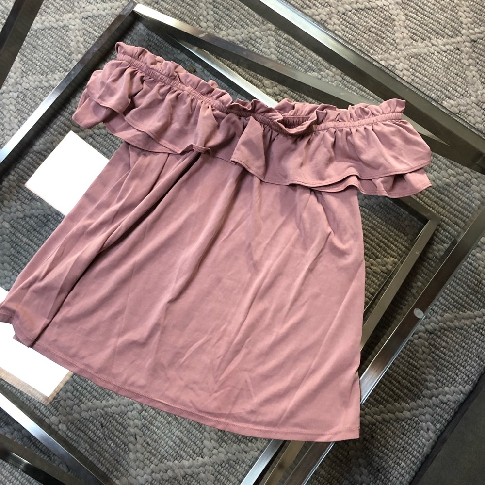 Gorgeous ruffled off the shoulder top